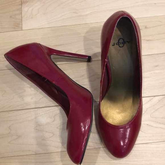 💃🏼JOEY RED HEEL GOOD USED CONDITION - Picture 9 of 9